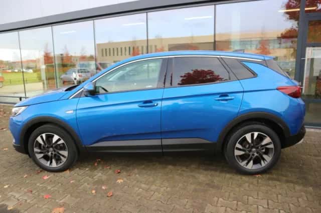 Opel Grandland (2018) thumbnail 3