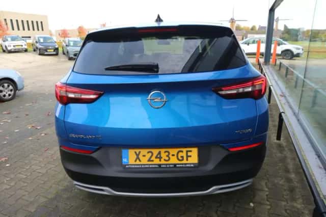 Opel Grandland (2018) thumbnail 4