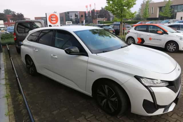 Peugeot 308 (2022) thumbnail 5