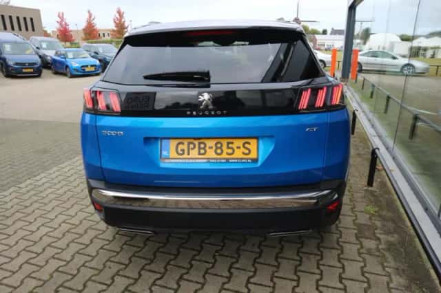 Peugeot 3008 (2021) thumbnail 4