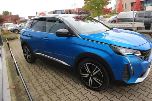 Peugeot 3008 (2021) thumbnail 5