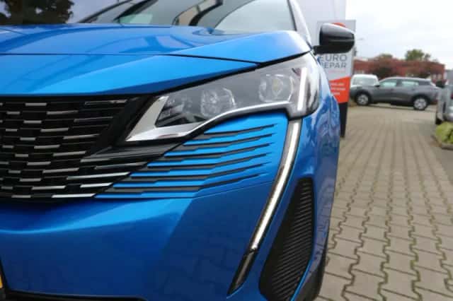 Peugeot 3008 (2021) thumbnail 6