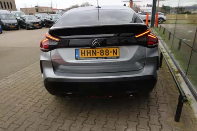 Citroën C4 (2022) thumbnail 4