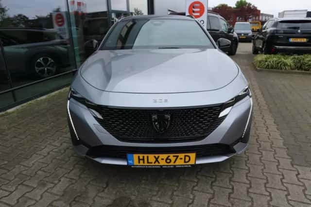 Peugeot 308 (2022) thumbnail 2
