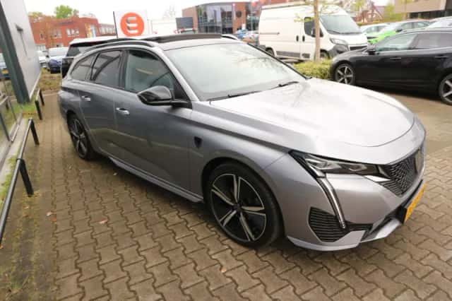Peugeot 308 (2022) thumbnail 5