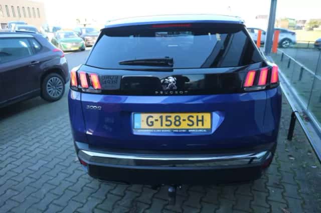 Peugeot 3008 (2019) thumbnail 4
