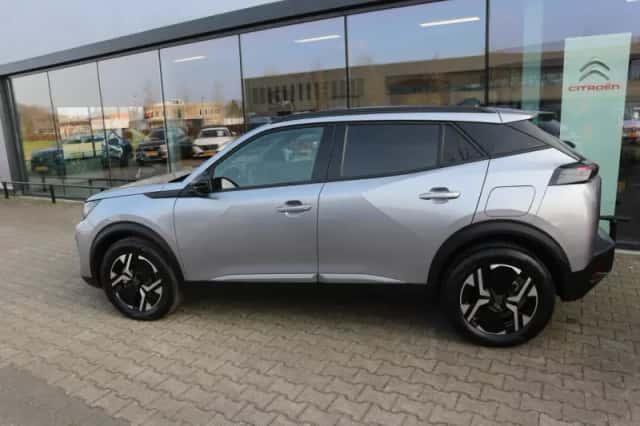 Peugeot 2008 (2024) thumbnail 2