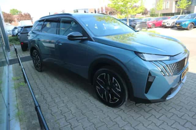 Peugeot 5008 (2025) thumbnail 5
