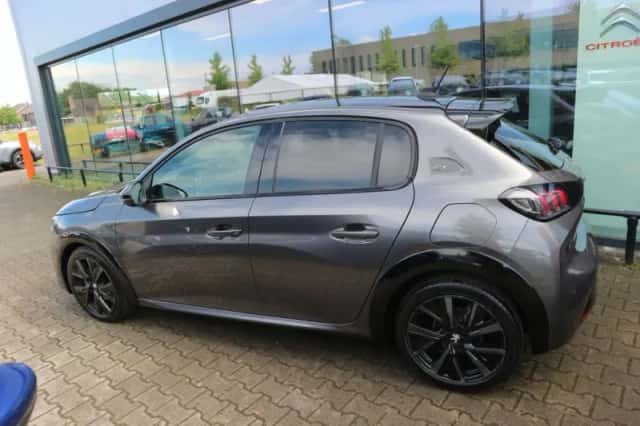 Peugeot 208 (2023) thumbnail 3