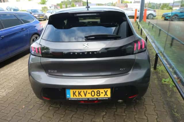 Peugeot 208 (2023) thumbnail 4