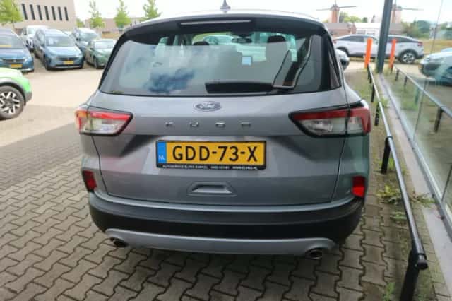 Ford Kuga (2026) thumbnail 4