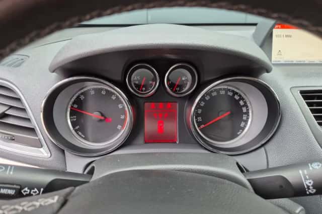 Opel Mokka (2014) thumbnail 3