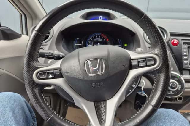Honda Insight (2014) thumbnail 3