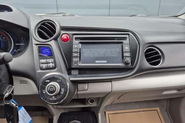 Honda Insight (2014) thumbnail 6