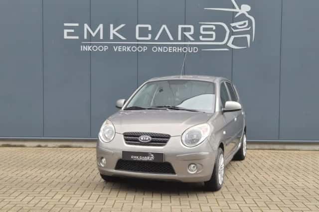 Kia Picanto (2010) thumbnail 1