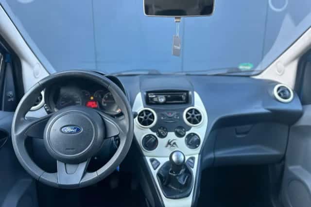 Ford Ka (2010) thumbnail 5