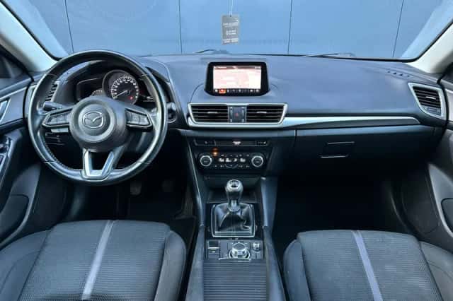 Mazda 3 (2018) thumbnail 5
