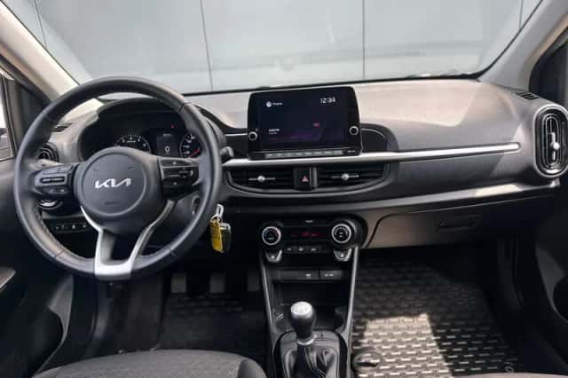 Kia Picanto (2022) thumbnail 5