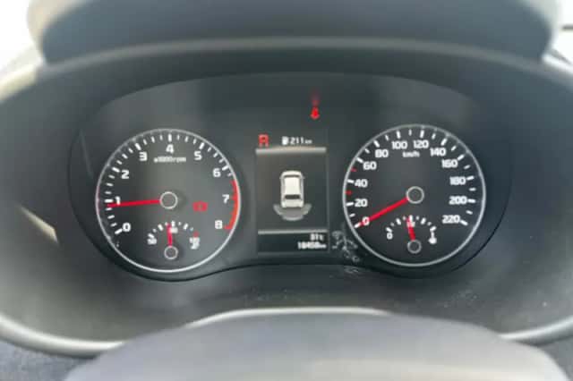Kia Picanto (2022) thumbnail 6