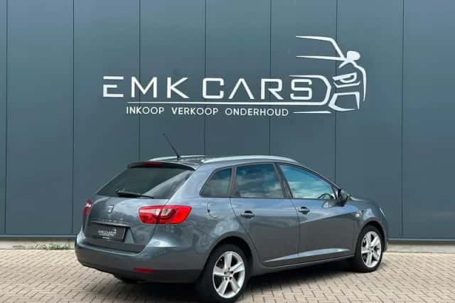 SEAT Ibiza (2013) thumbnail 2