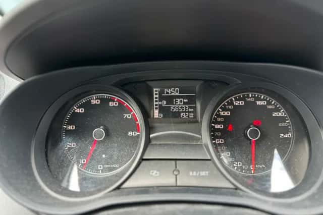 SEAT Ibiza (2013) thumbnail 3