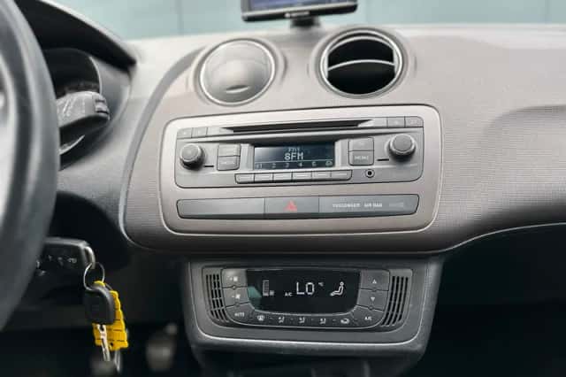 SEAT Ibiza (2013) thumbnail 6