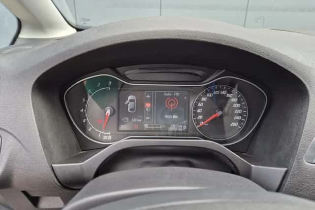 Ford S-Max (2011) thumbnail 4