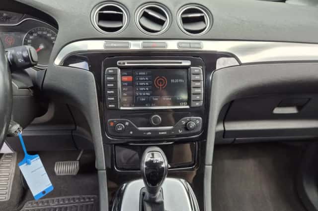 Ford S-Max (2011) thumbnail 5