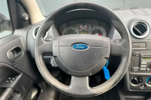 Ford Fusion (2007) thumbnail 4