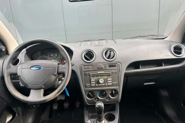 Ford Fusion (2007) thumbnail 5