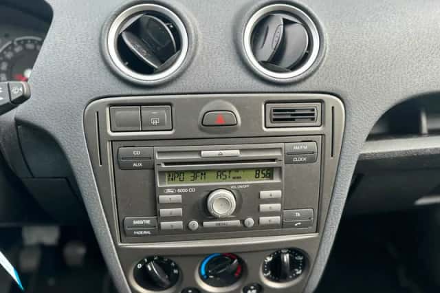 Ford Fusion (2007) thumbnail 6