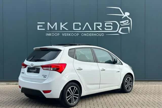 Hyundai ix20 (2011) thumbnail 2