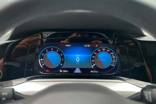 Volkswagen Golf (2021) thumbnail 5