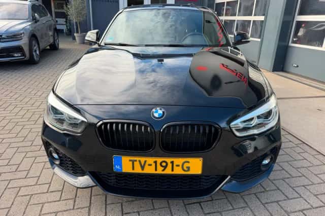 BMW 1-Serie (2018) thumbnail 3