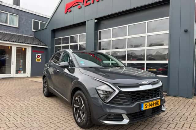 Kia Sportage (2022) thumbnail 1