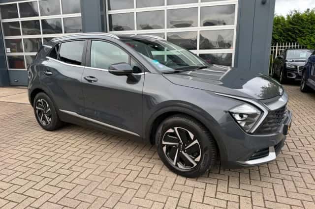 Kia Sportage (2022) thumbnail 2