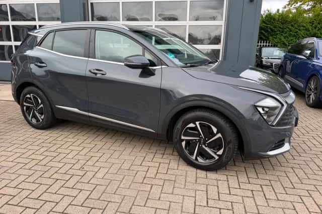 Kia Sportage (2022) thumbnail 5