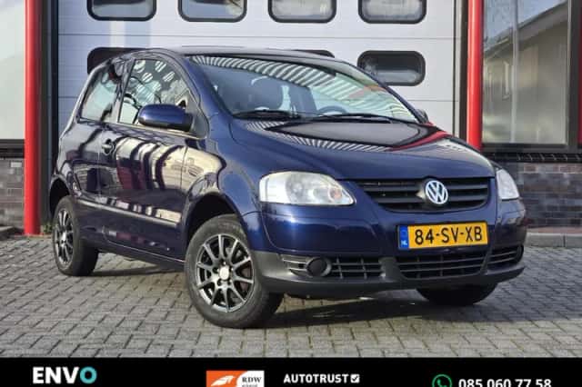 Volkswagen Fox (2006) thumbnail 1