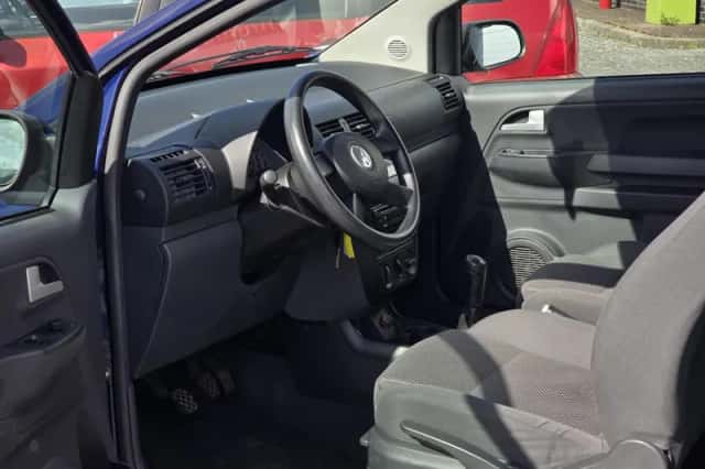 Volkswagen Fox (2006) thumbnail 4