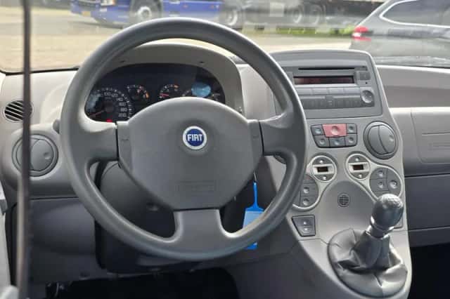 Fiat Panda (2005) thumbnail 5