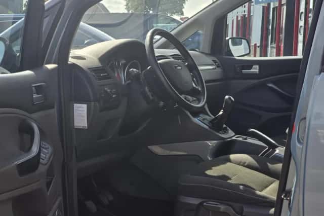 Ford C-Max (2009) thumbnail 4