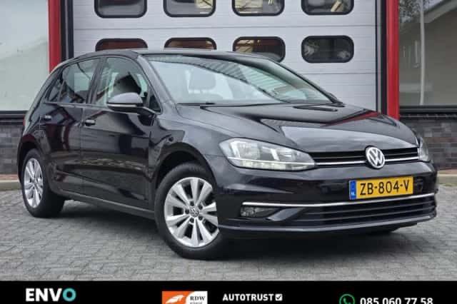 Volkswagen Golf (2017) thumbnail 1