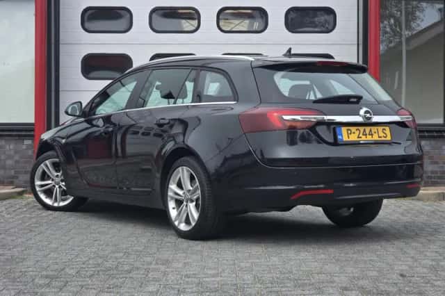 Opel Insignia (2016) thumbnail 2