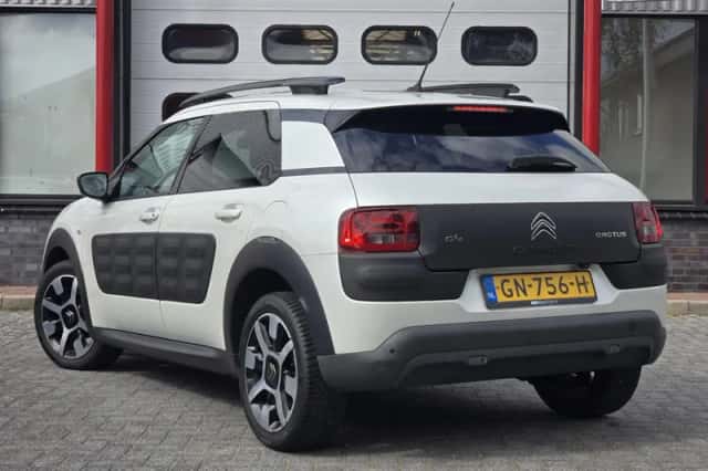 Citroën C4 Cactus (2015) thumbnail 2