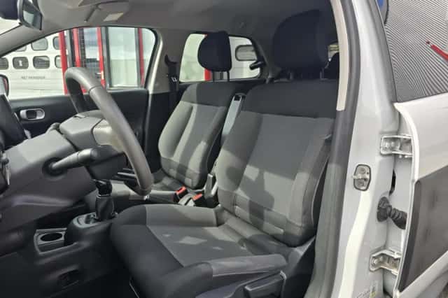Citroën C4 Cactus (2015) thumbnail 4