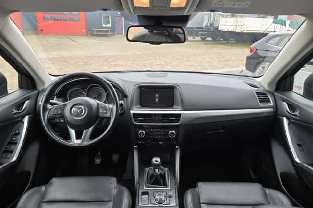 Mazda CX-5 (2016) thumbnail 3