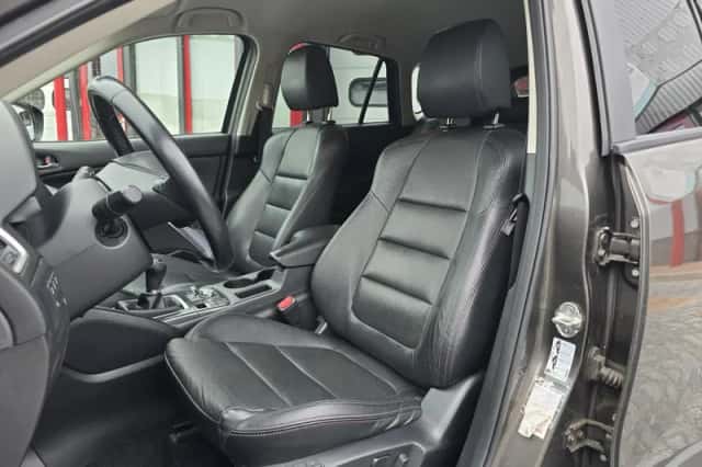 Mazda CX-5 (2016) thumbnail 4