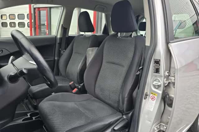 Toyota Verso S (2012) thumbnail 4