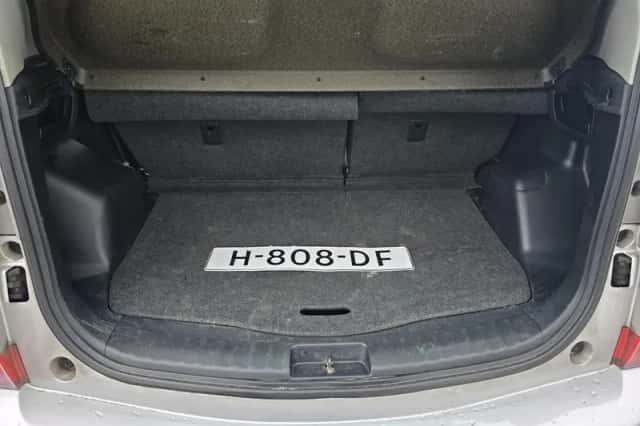 Toyota Verso S (2012) thumbnail 6