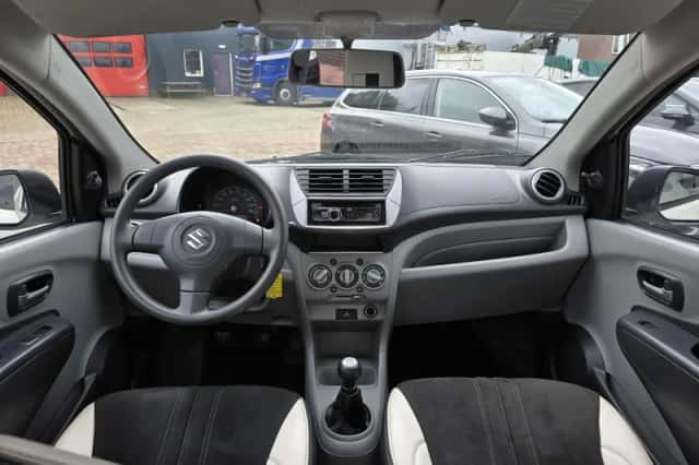 Suzuki Alto (2010) thumbnail 3